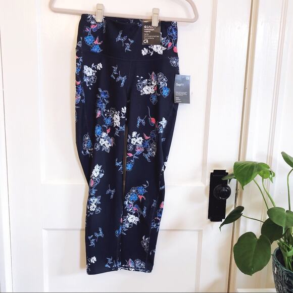 GAP Fit High-Rise Blue Floral Compression Leggings - Picture 7 of 11